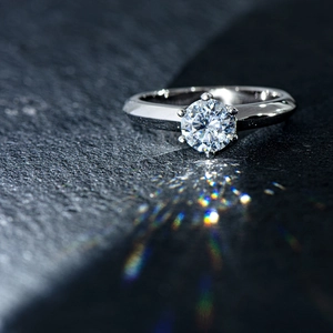 Elegant six-prong silver crown ring with brilliant round cut sparkling simulated diamond