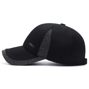Winter baseball cap for men with ear flaps and gray texture panels and metal sport tag