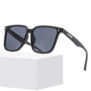 Oversized Square Sunglasses UV400 Protection PC Frame AC Lens Fashion Retro Eyewear Women Men
