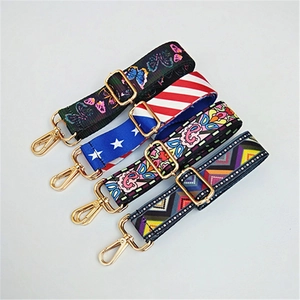Bandoulières réglables de style ethnique avec motifs bohèmes et clips métalliques