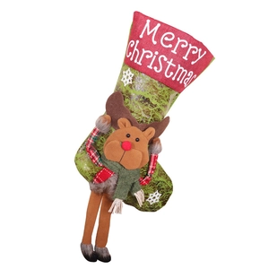 Grande calza di Natale decorativa con renna di peluche e motivi a fiocchi di neve