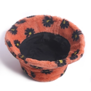 Cappello bucket in peluche con stampa margherite in pelliccia sintetica arancione