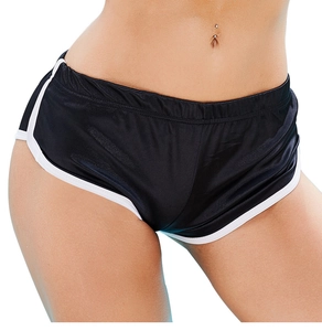Dettaglio degli shorts sportivi neri elasticizzati con bordi bianchi a contrasto e vita bassa