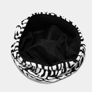 Béret à motif vache pour femme en peluche douce avec doublure intérieure noire en tissu