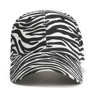 Casquette de baseball classique à motif zébré noir et blanc avec visière incurvée