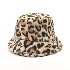 Plush leopard print bucket hat for women made of warm faux fur for autumn and winter seasons