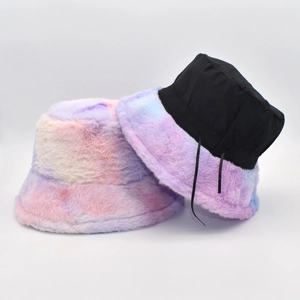 Cappelli alla pescatora in peluche tie-dye arcobaleno da donna in ecopelliccia calda