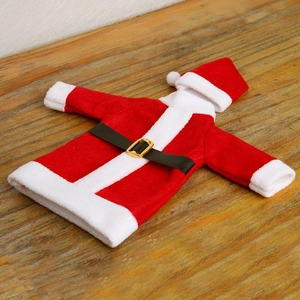 Plush Santa Claus red wine bottle cover with belt decoration for Christmas dining tables