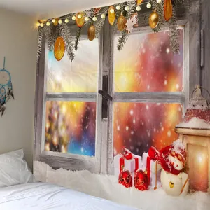 Detail eines hochwertigen Weihnachts-Wandteppichs mit Schneemann und festlicher Deko