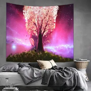 Détail d'une tapisserie de forêt rose lumineuse décorant un mur de chambre moderne