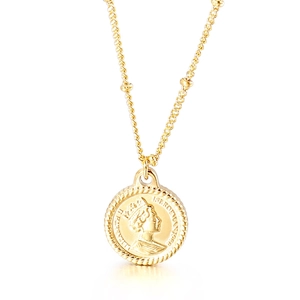 Vintage Queen Portrait Coin Pendant Necklace Stainless Steel Round Plaque Satellite Bead Chain Retro Jewelry Women