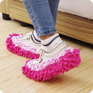 Washable chenille mop slippers for floor cleaning in rose red with floral pattern