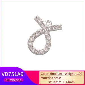 Pendentif zodiaque en laiton plaqué or avec micro-sertissage de zircon, 14x14mm