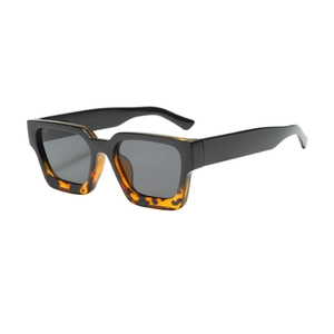 Square two-tone plastic sunglasses with black and tortoise frame and dark grey lenses
