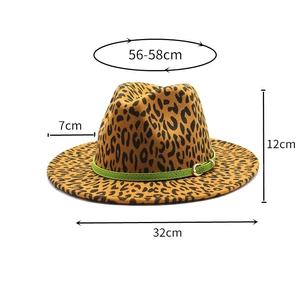Dimensions détaillées du chapeau fedora léopard avec ceinture verte et boucle
