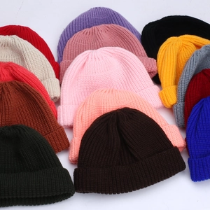 Mens winter ribbed knit beanie hats in multiple colors for outdoor streetwear fashion