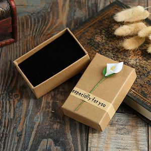 Retro kraft paper jewelry gift box with black velvet lining and calla lily decoration