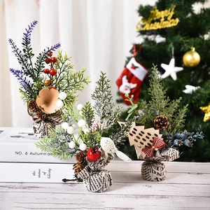 Mini Artificial Christmas Tree Desktop Ornament Wood Base Berries Pine Cones Eucalyptus Festive Holiday Table Decoration
