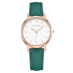 Minimalistische Damen-Quarzuhr mit dunkelgrünem Lederarmband und roségoldenem Gehäuse