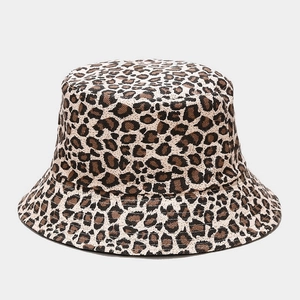 Classic leopard print bucket hat made of canvas for outdoor sun protection and style