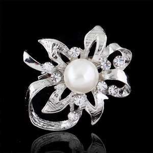 Elegant Flower Bowtie Brooch Pin Alloy Faux Artificial Pearl Rhinestone Silver Plated Wedding Party Jewelry For Women