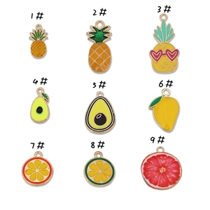 Obstanhänger aus Legierung wie Ananas und Avocado für die DIY-Schmuckherstellung im Set