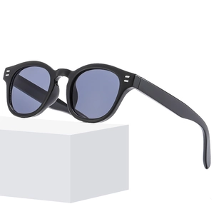 Round Sunglasses PC Frame AC Lens Retro Metal Rivet UV400 Protection Outdoor Fashion Eyewear Unisex