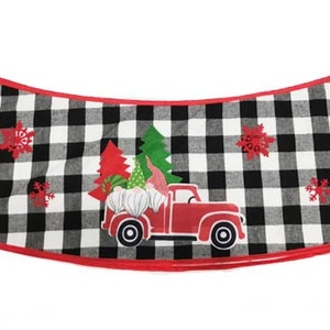 Jupe de sapin de Noël avec camion rouge et gnomes, motif à carreaux noirs et blancs