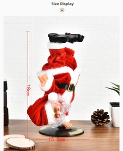 Babbo Natale elettrico breakdance con dimensioni di 18 cm di altezza e 15,5 cm di larghezza