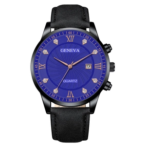 Détail d'une montre à quartz avec cadran bleu, index en strass et guichet de date
