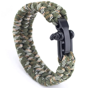 Outdoor survival paracord bracelet with camouflage weave and black metal U-shackle