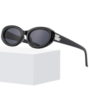 Lunettes De Soleil Rétro Ovales Œil De Chat Protection UV400 Monture En Plastique Décor Métal Pour Femmes Hommes Style