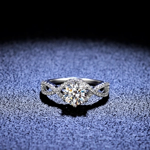 Classic silver S925 sterling silver moissanite ring with twisted pave band design
