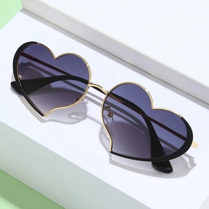 Lunettes De Soleil En Forme De Cœur Pour Femmes Mode Monture En Métal Sans Bord Protection UV400 Verres Dégradés Lunettes Tendances