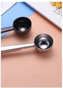 Detail of 430 stainless steel coffee measuring spoon with integrated sealing clip