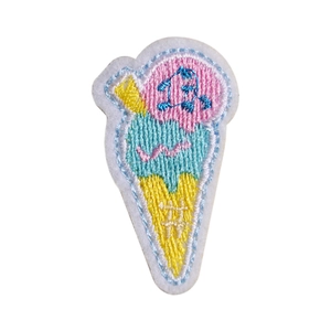 Self-adhesive embroidered ice cream cone patch for DIY clothing accessories and repairs