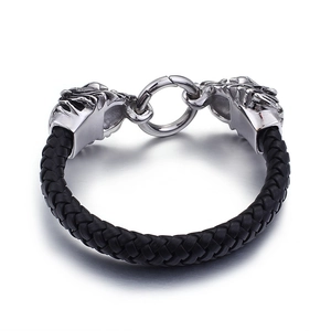 Geflochtenes Herren-Lederarmband mit zwei silbernen Löwenköpfen und rundem Metallverschluss