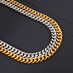 Klassische goldene und silberne Panzerketten aus hochglanzpoliertem Edelstahl