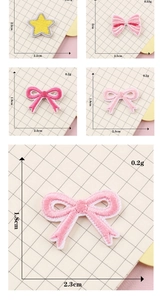 Detailed size chart for strawberry star and bow embroidered iron-on patches with dimensions