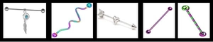 Détails de piercings barbell industriel avec designs d'attrape-rêves et de flèches
