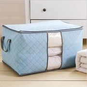Detalle de bolsa de almacenamiento acolchada azul claro con ventana y asas grises fuertes