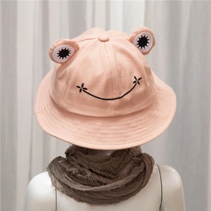 Cute pink frog bucket hat for kids with 3D eyes and embroidered smile face decoration