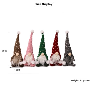 Detailed size display of five assorted plush Christmas gnomes with knitted heart-pattern hats