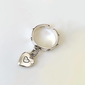 Minimalist S925 sterling silver open ring featuring a polished heart tag pendant charm