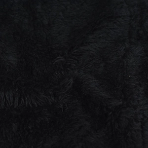 Détail de la doublure en peluche noire montrant la texture douce et dense du molleton