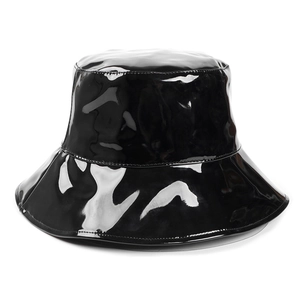 Cappello alla pescatora in ecopelle PU nero lucido con tesa larga da donna elegante