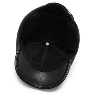 Men's winter leather flat cap with warm thickened fleece lining and metal detail