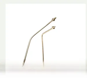Detail shot of golden metal sunglasses temples with ergonomic anti-slip design