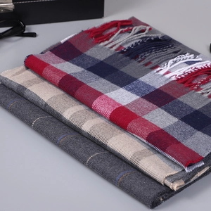Écharpe d'hiver épaisse à carreaux avec franges pour hommes et femmes en maille chaude