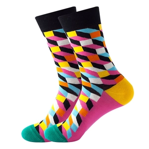 Chaussettes mi-hautes homme à motifs géométriques colorés et bords noirs côtelés